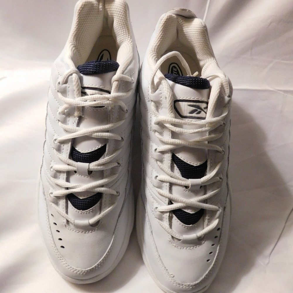 Reebok RB 201 Woman's Sneakers Size 8 NEW
